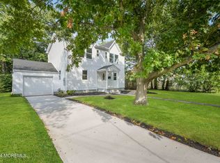 25 Sunset Pl, Middletown, NJ 07748