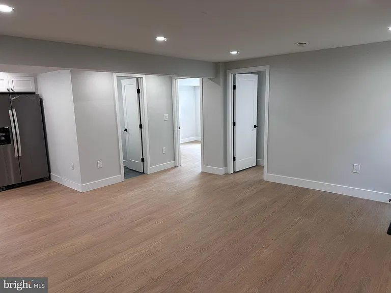7506 Wellesley Dr — Photo 6
