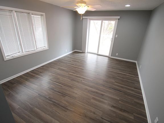 Master Bedroom pic #2