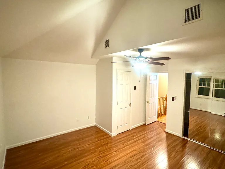 62 Poplar Ave #1 — Photo 17