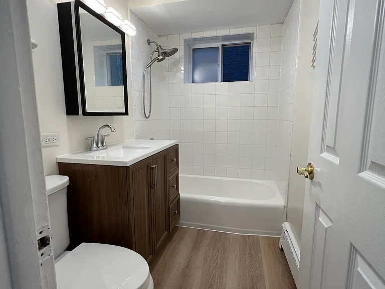 4643 Main St #1D — Photo 4