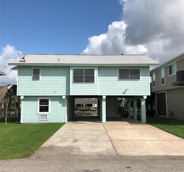 1st image of 1033 Redfish St