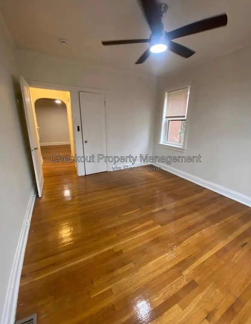 7336 Forsyth Blvd — Photo 2