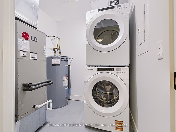 5th image of 1100 Lackner Pl #124