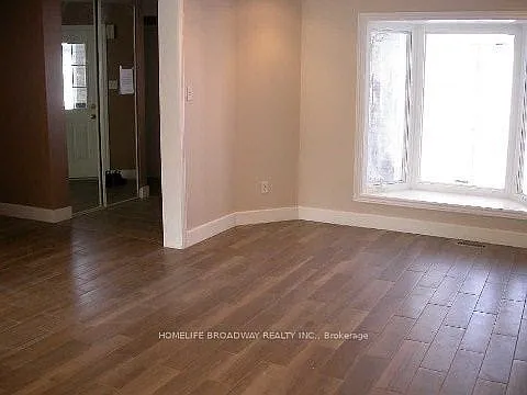 1240 Bantham St — Photo 2