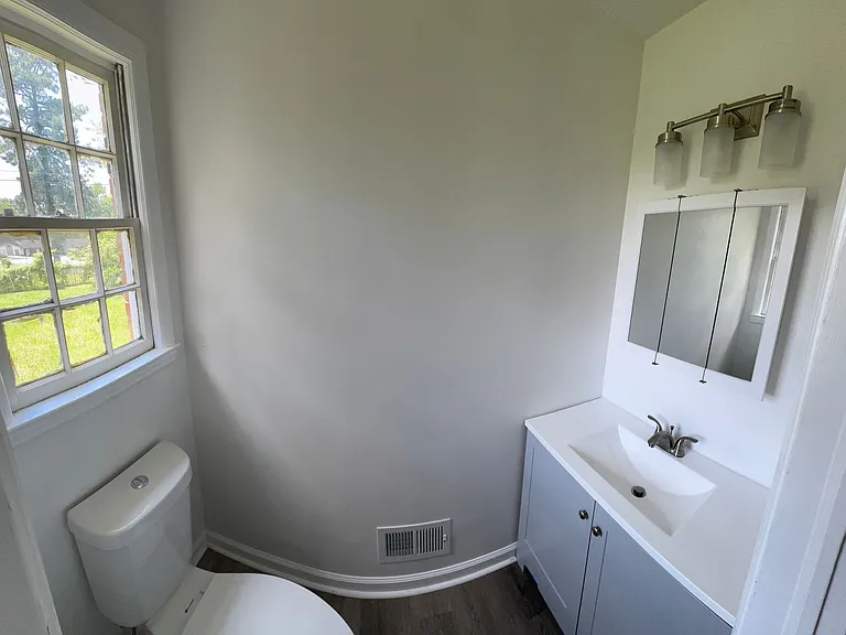 416 W Lakeside Ave — Photo 10