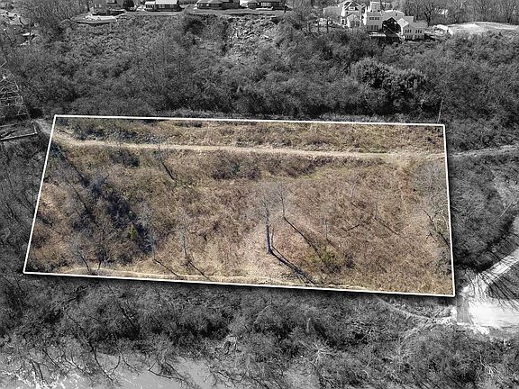 2nd image of 55-65 River Rd