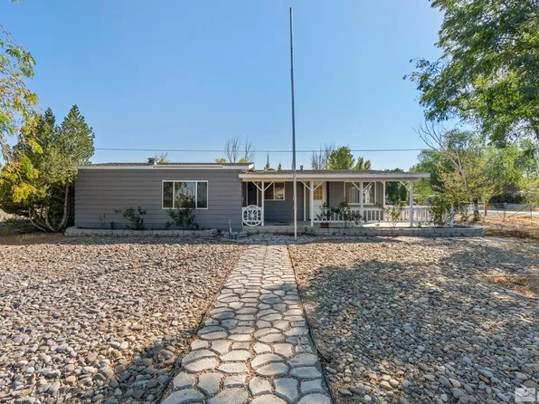 65 Fairway Dr, Yerington, NV 89447