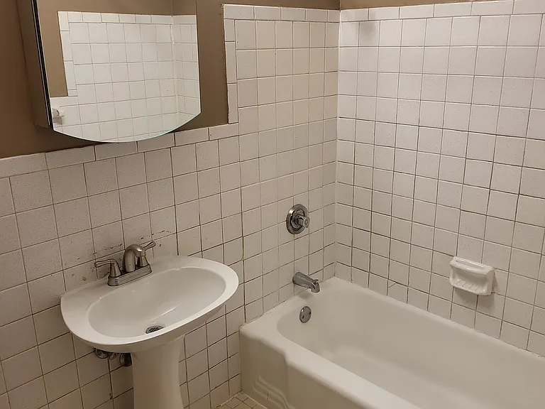 Powderhorn Park Apartments — Photo 8