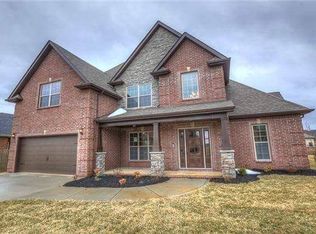392 Waylon Ct, Clarksville, TN 37043