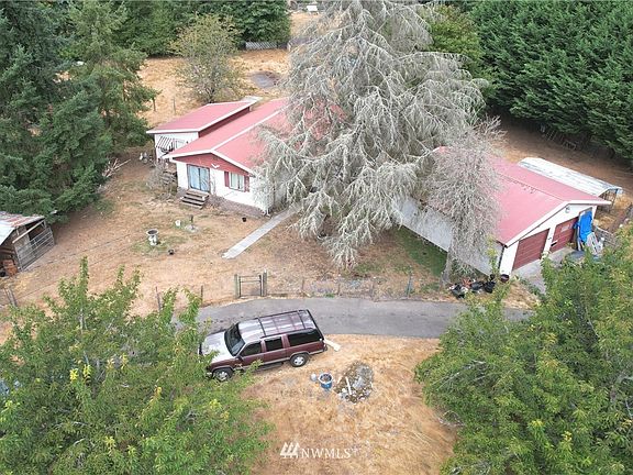 Aerial view of property. 