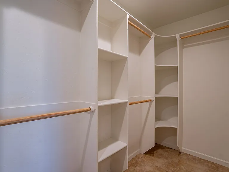 436 E. Waverly St. — Photo 13