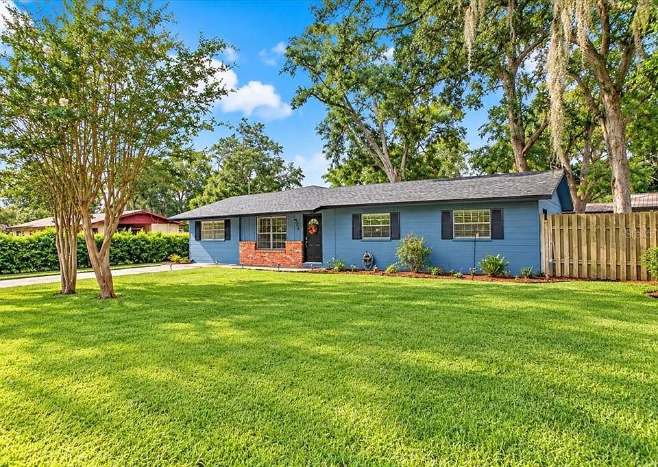 1st image of 200 SW 264TH STREET
