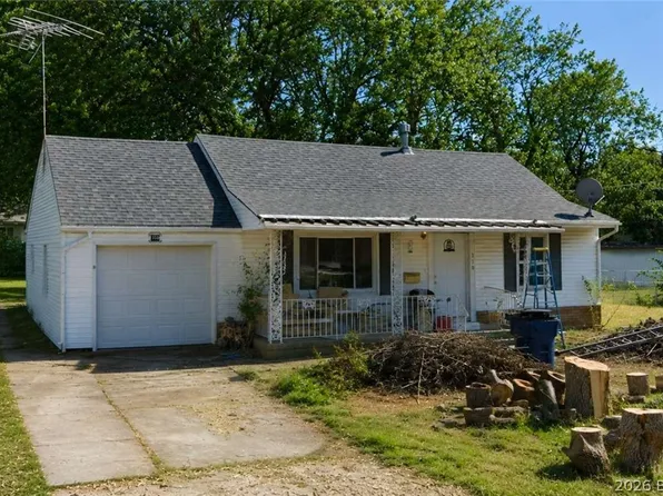 310 Olive St, Eldon, MO 65026