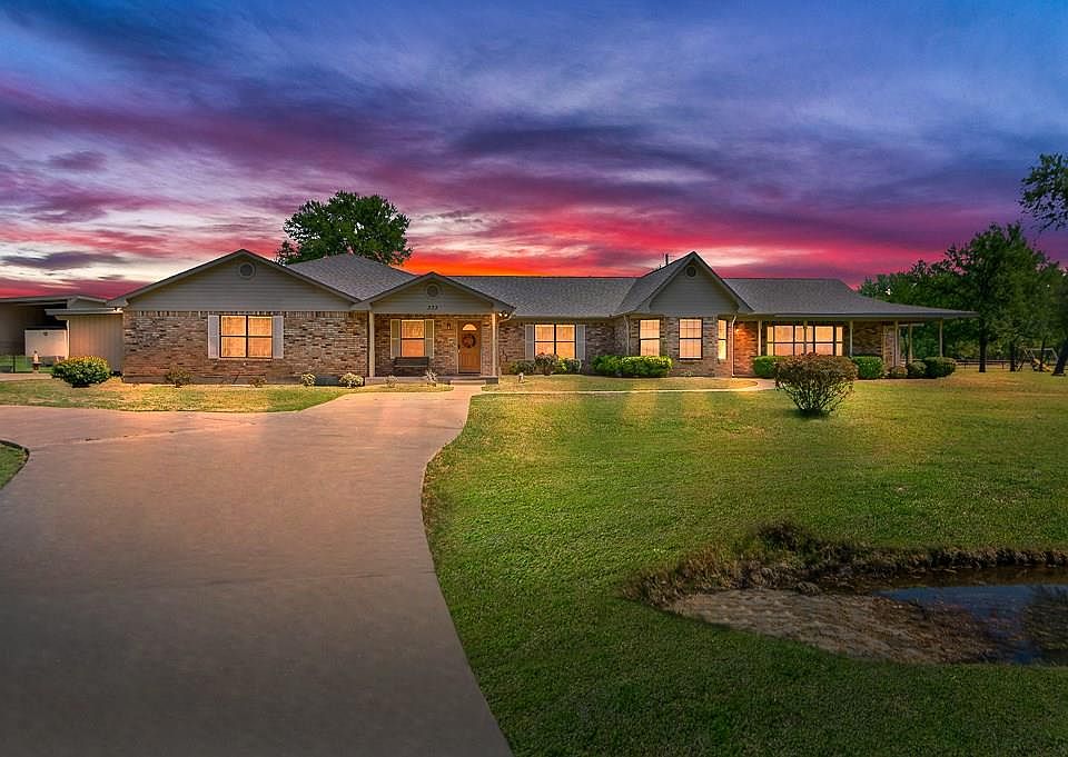 1st image of 333 Trailridge Cir