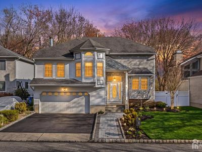 12 Pemberton Dr, Matawan, NJ, 07747