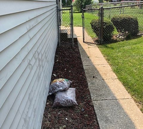 3rd image of 371 E Lincoln Ave