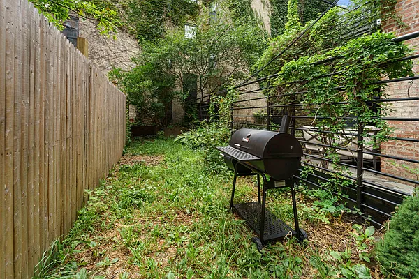 Rented by Corcoran | media 18