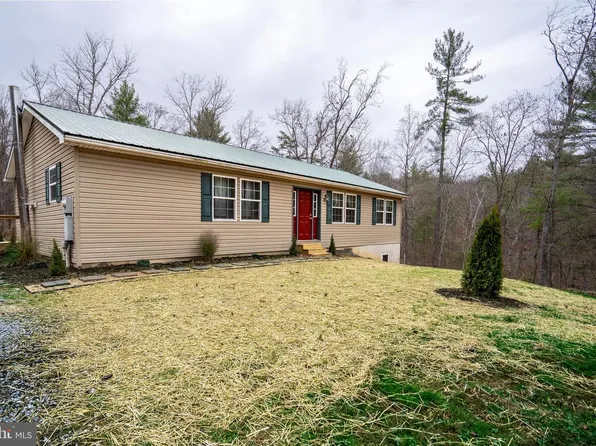 1950 Mesner Rd, Berkeley Springs, WV 25411