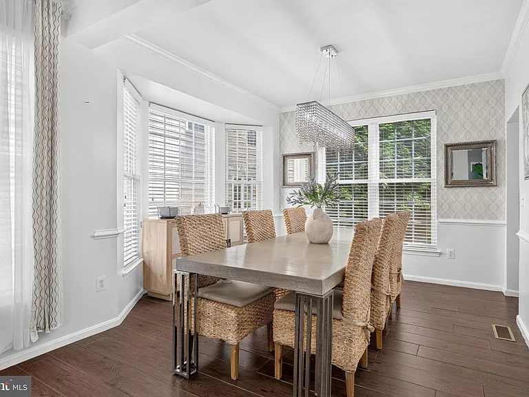 13016 Pilgrims Inn Dr — Photo 10