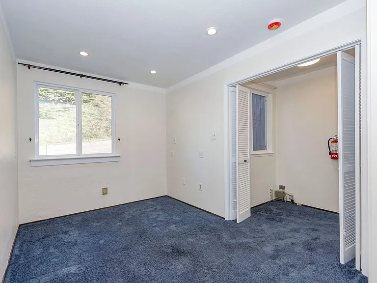 1645 15th Ave — Photo 32