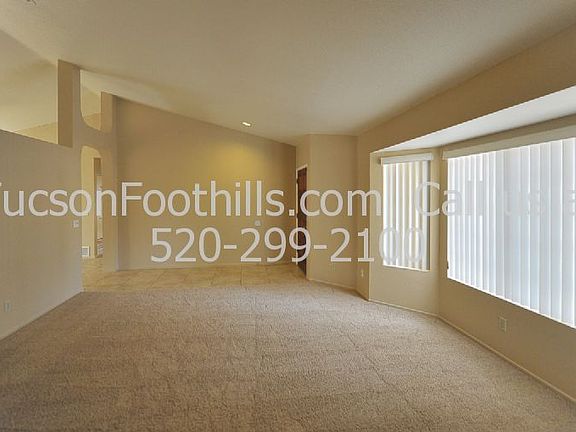 2nd image of 1533 W Canyon Shadows Ln