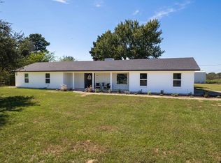 1016 S Walnut St, Winnsboro, TX 75494