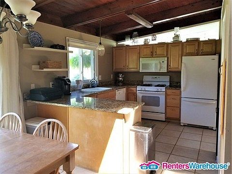 5th image of 7601 Woodberry Ln