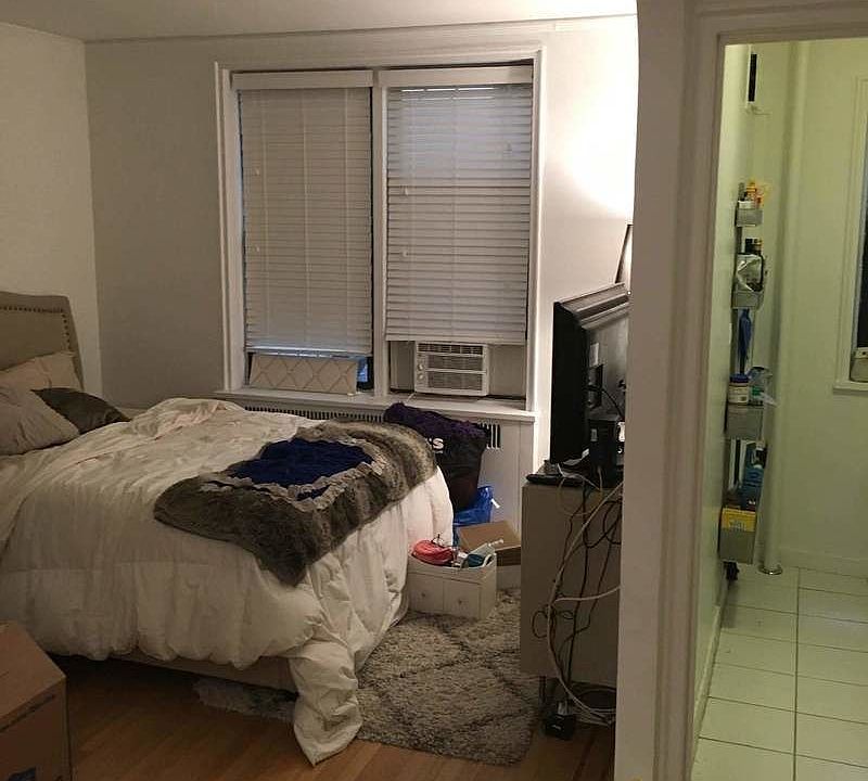 1st image of 107 University Pl #4E5