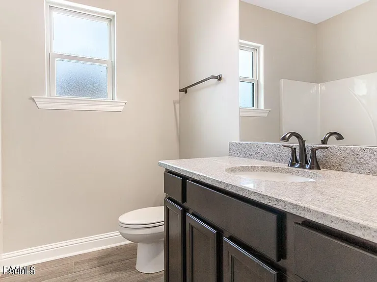 211 Sparrowhawk St — Photo 11
