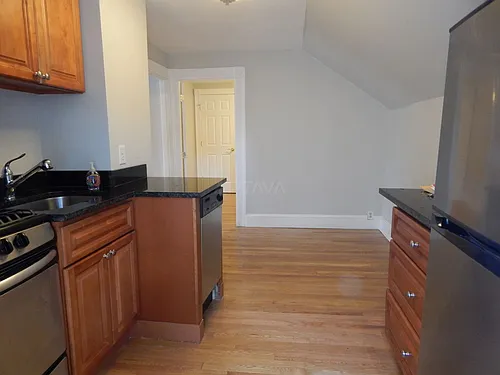 11R Park Ave #2R Photo 1