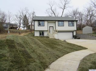 5018 Vane Cir, Omaha, NE 68152