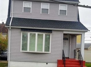 186-06 Dormans Rd, Saint Albans, NY 11412