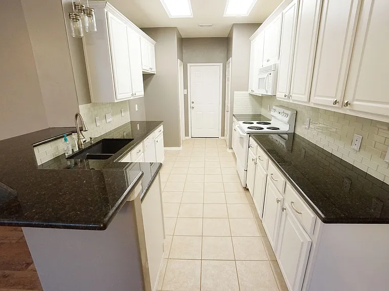 126 E Stedhill Loop — Photo 8