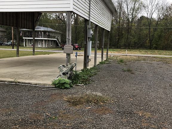 5th image of 1467 Chapmansboro Rd