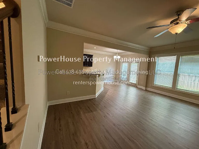 1045 Township Cir — Photo 6