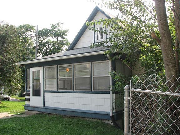 2nd image of 6518 S 31st St