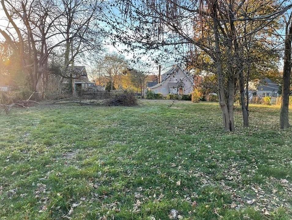 1st image of 7426 Tracy Ave