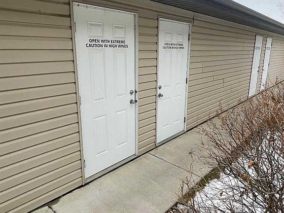 3rd image of 125 S Silkstone Rd W #5