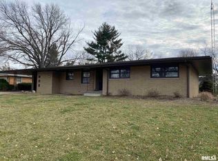 121 Greencastle Cir, Springfield, IL 62712