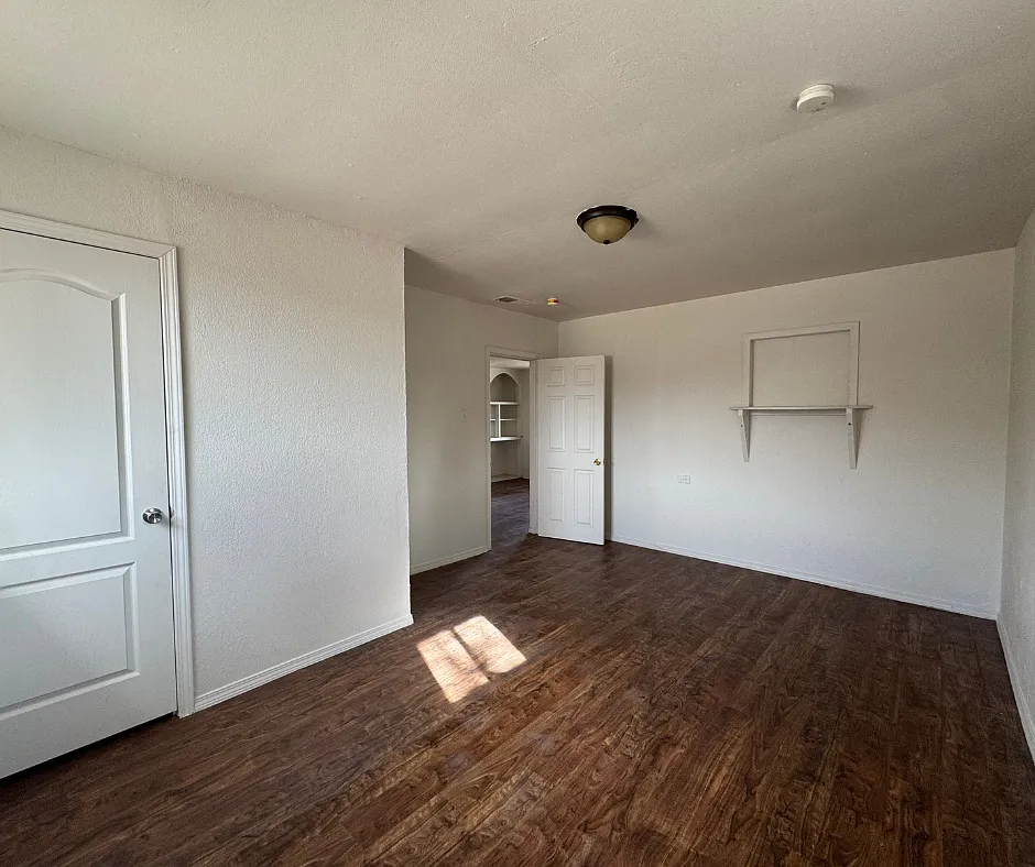 2 bed, 800 sqft, $770 — Photo 4
