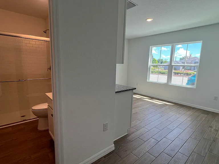 1782 SW Bayshore Blvd — Photo 5