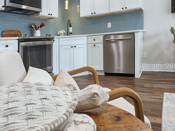 2nd image of 40 Folly Field Rd APT B222