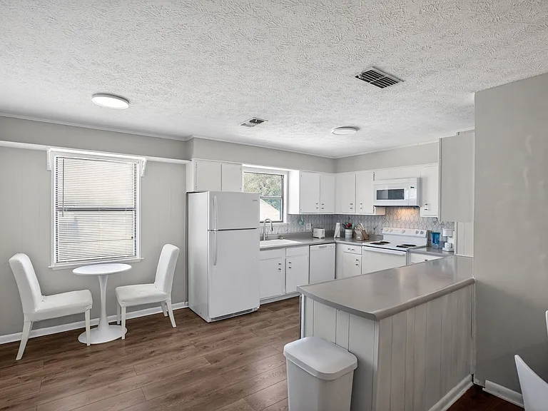 216 Rose Ln #A — Photo 22