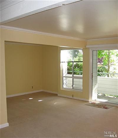 1st image of 294 Larkspur Plaza Dr