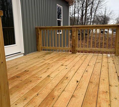 3rd image of 5461 Bear Creek Rd