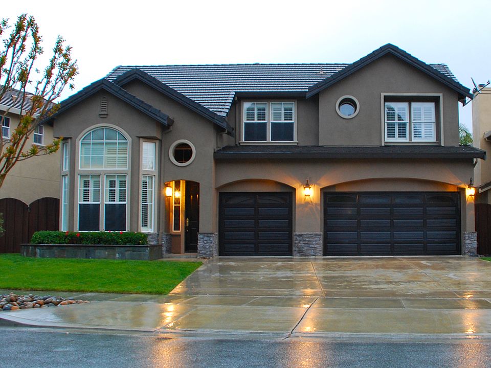 1st image of 1675 Valley Oaks Dr