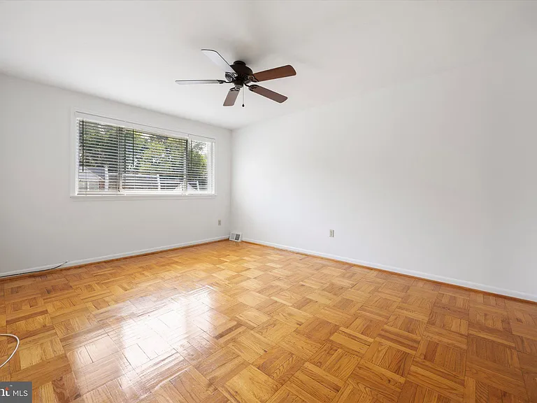 348 Ripka St #2 — Photo 12
