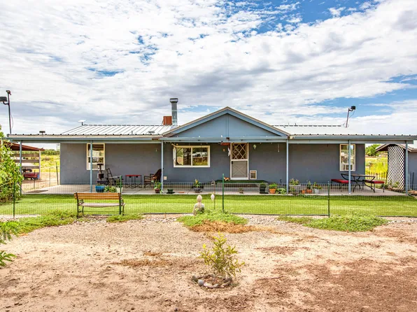 4 Yerba Rd, Los Lunas, NM 87031