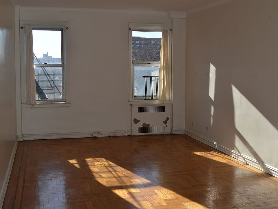 2nd image of 415 Albemarle Rd APT 4F